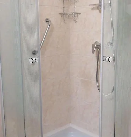 In - Balaton 44884 *