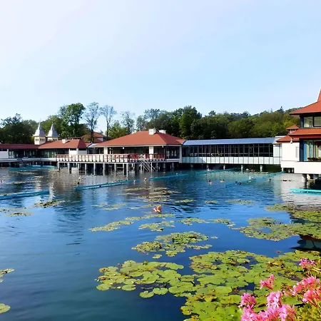 Apartmán In - Balaton 44884 *